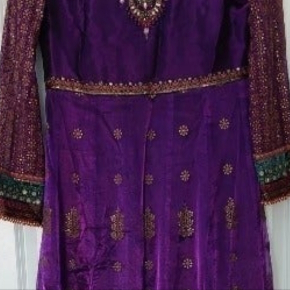 NWOT Designer MARIA B Wedding Gown, Shalwar and Duppatta - Picture 2 of 10